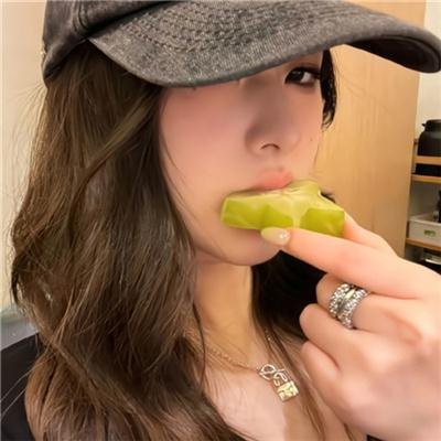 烈日灼人